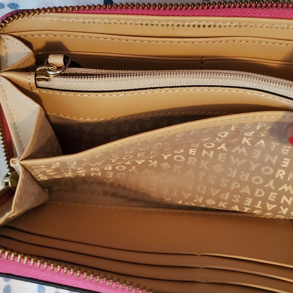 Wallet - Picture 4 of 4